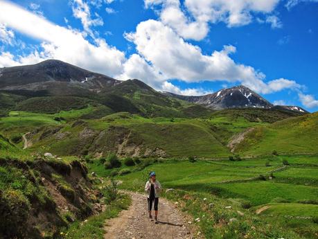 LOS BÍGAROS Y MUÑÓN DESDE TORRESTÍO LOS BÍGAROS Y MUÑÓN DESDE TORRESTÍO