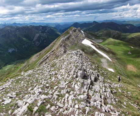 LOS BÍGAROS Y MUÑÓN DESDE TORRESTÍO LOS BÍGAROS Y MUÑÓN DESDE TORRESTÍO