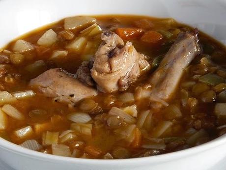 Potaje de lentejas y verduras con conejo Potaje de lentejas y verduras con conejo
