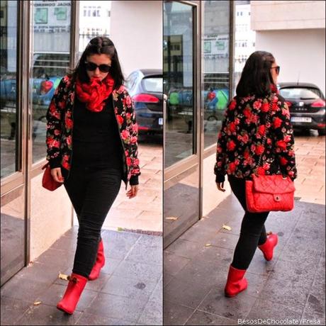 FLORES ROJAS EN MI BOMBER FLORES ROJAS EN MI BOMBER