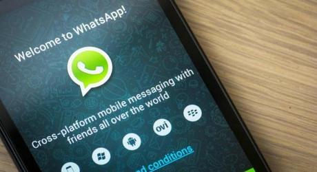 WhatsApp ya permite desactivar en su beta el doble check azul. ¿Cómo? desactivardoblecheckwhatsapp