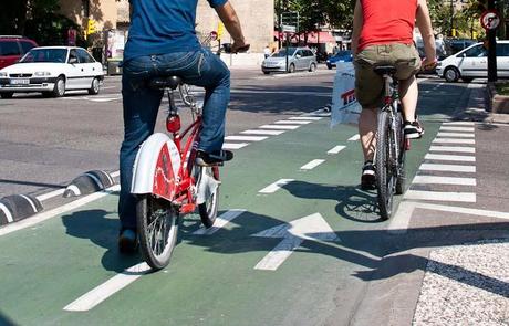 Cómo circular con tu bicicleta por la ciudad sin carriles segregados y no morir en el intento zaragoza merkabici