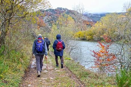 Ruta Vadiniense, el Camino Real del Esla. Encuentro de Asociaciones de Amigos del Camino de Santiago Ruta Vadiniense, el Camino Real del Esla. Encuentro de Asociaciones de Amigos del Camino de Santiago