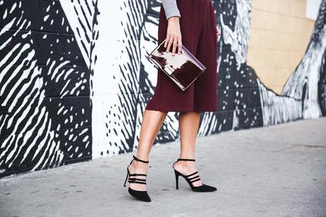 GRAFFITI CITY Burgundy_Culottes-Bucklet_Heels-Cropped_Top-Ponytail-Outfit-Los_Angeles-Street_Style-16