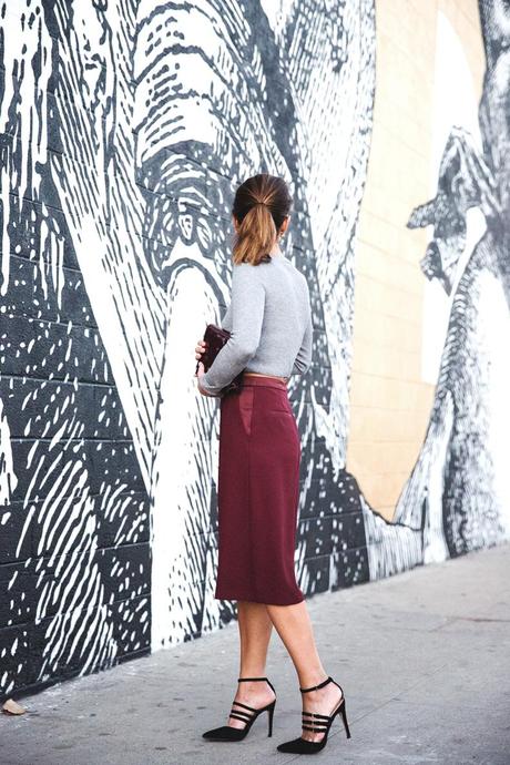 GRAFFITI CITY Burgundy_Culottes-Bucklet_Heels-Cropped_Top-Ponytail-Outfit-Los_Angeles-Street_Style-23