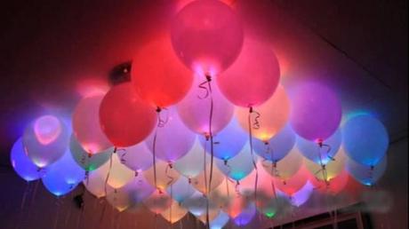 Globos led y sombrillas para bodas, ¿imposible unión? globoshoy4