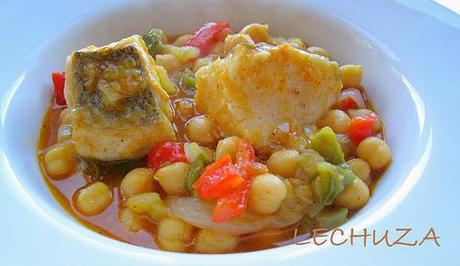 GARBANZOS AL CURRY CON PISTO Y MERLUZA GARBANZOS CON PISTO Y MERLUZA (23)
