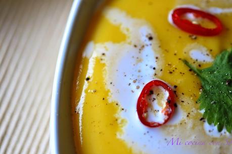 CREMA DE CALABAZA ASADA CON JENGIBRE Y LECHE DE COCO: