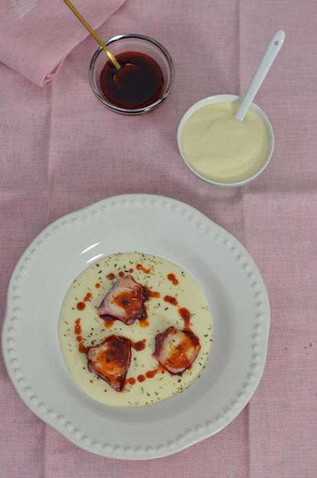 Pulpo a la plancha con crema de patata y aceite de pimentón. Receta de Antonio Arrabal en “Trucos de Cocina” Pulpo a la plancha con crema de patata y aceite de pimentón. Receta de Antonio Arrabal en “Trucos de Cocina”