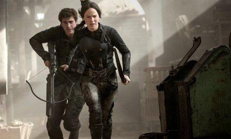 El #Sinsajo contra el omnipotente #Capitolio. Estreno en Chile, 20 de noviembre Los Juegos del Hambre Sinsajo Parte 1 (1)