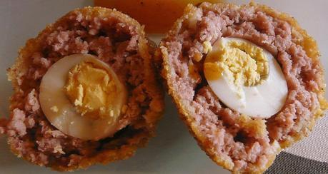 Receta de huevos a la escocesa con salsa picante Receta de huevos a la escocesa con salsa picante