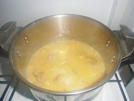 Pollo en salsa de verduras Pollo en salsa de verduras