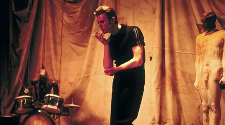 David Bowie - Strangers when we meet (1995) David Bowie - Strangers when we meet (1995)