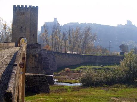 Puente medieval de Frías (Burgos). Puente medieval de Frías (Burgos).