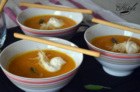 Crema de Calabaza con salvia Crema de calabaza con salvia y queso crema