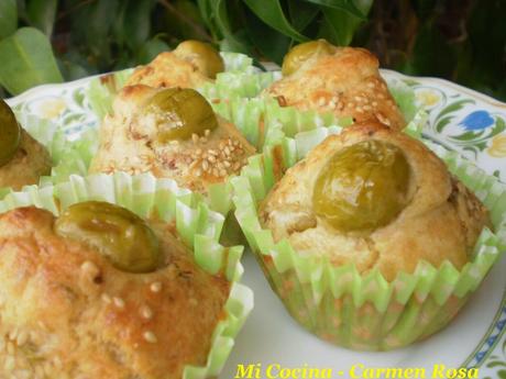 MAGDALENAS CON ACEITUNA ALOREÑA RELLENAS DE ANCHOAS, ATUN Y SÉSAMO