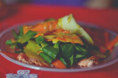 Salmón a la plancha con ensalada de berros Salmón a la plancha con ensalada de berros
