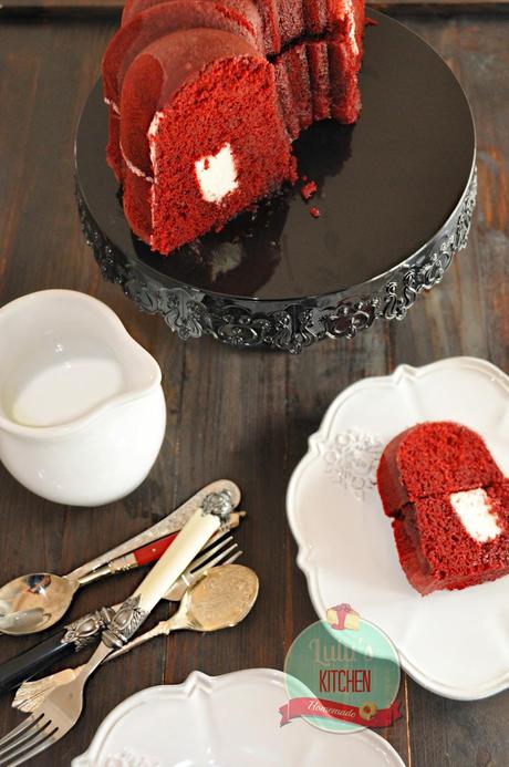 BUNDT CAKE (Red Velvet) RELLENO