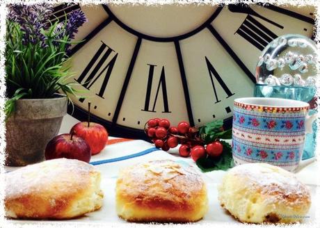 Bollitos de leche rellenos de turrón. Receta de Navidad Bollitos de leche con relleno de turrón 4