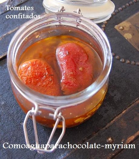 QUESO PROVOLONE CON TOMATES CONFITADOS.