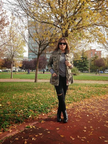 COZY SUNDAY.- COZY SUNDAY.-