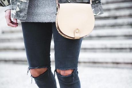 Camouflage_Jacket-Camo_Print-Ripped_Jeans-Loafers-Rebecca_Minkoff_Bag-Outfit-Street_Style-Collage_Vintage-66