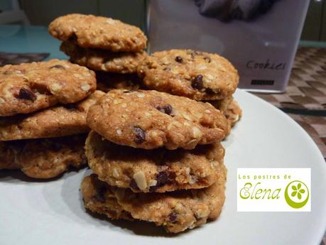 Galletas de avena y naranja con chips de chocolate Galletas de avena y naranja con chips de chocolate
