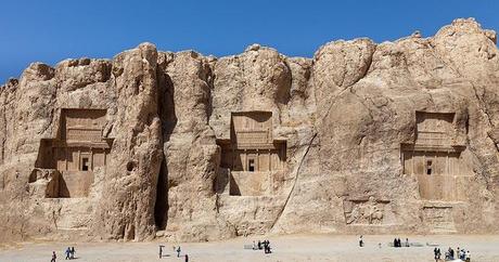 tumba dario Naqsh e Rustam tumba dario Naqsh e Rustam