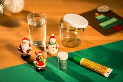 Lingo miércoles:Una bola de Navidad hecha con tus manos!