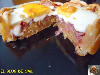 PISTO EN CESTA DE PATATAS CON JAMÓN, QUESO Y HUEVO. PISTO EN CESTA DE PATATAS CON JAMÓN, QUESO Y HUEVO.