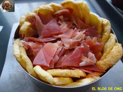 PISTO EN CESTA DE PATATAS CON JAMÓN, QUESO Y HUEVO. PISTO EN CESTA DE PATATAS CON JAMÓN, QUESO Y HUEVO.