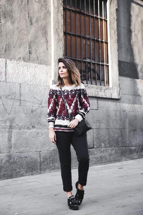 Gone in 60 Seconds Duffle_Coat-CA-Etnich_Sweater-Loafers-Outfit-Street_Style-Celine_Trio_Bag-14