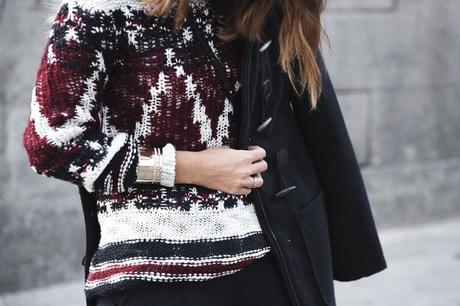 Gone in 60 Seconds Duffle_Coat-CA-Etnich_Sweater-Loafers-Outfit-Street_Style-Celine_Trio_Bag-40