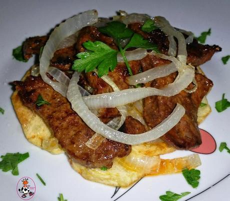 HÍGADO DE TERNERA ACOMPAÑADO HÍGADO DE TERNERA ACOMPAÑADO