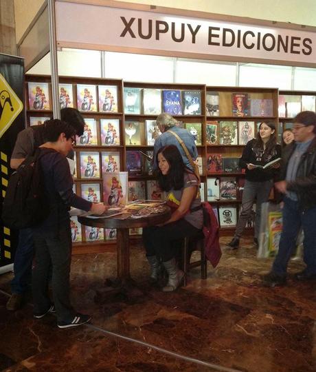 Dibujante peruana triunfa en Feria del Libro de Quito
