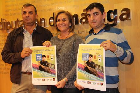 Moclinejo presenta su Concurso de Cortadores de Jamón, puntuable para el encuentro nacional de Estepona