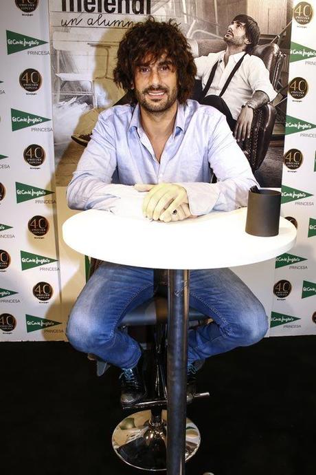 Melendi pelo a lo afro