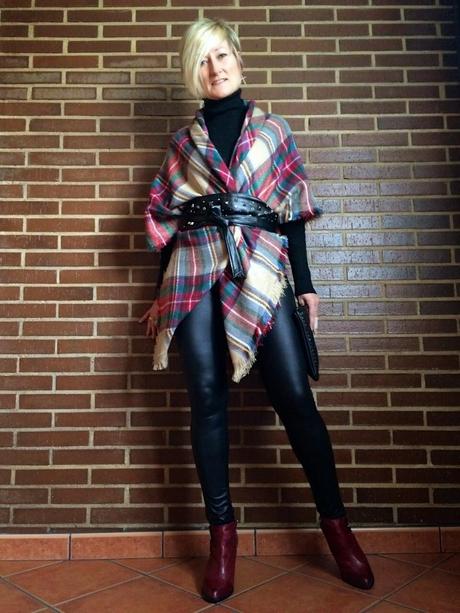 Black Friday con Poncho tartán. Black Friday con Poncho tartán.