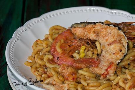 Congrio con Fideos y Langostinos Congrio con Fideos y Langostinos