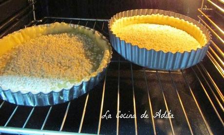 TARTA DE CREMA DE VAINILLA, CON UVAS NEVADAS TARTA DE CREMA DE VAINILLA, CON UVAS NEVADAS