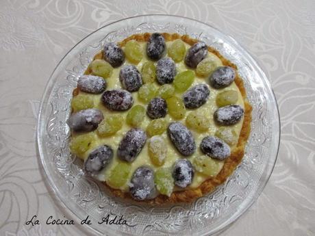 TARTA DE CREMA DE VAINILLA, CON UVAS NEVADAS TARTA DE CREMA DE VAINILLA, CON UVAS NEVADAS