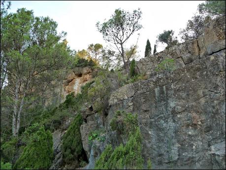 Un Paseo por La Crevá (Quebrada) de Cirat Un Paseo por La Crevá (Quebrada) de Cirat
