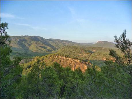 Un Paseo por La Crevá (Quebrada) de Cirat Un Paseo por La Crevá (Quebrada) de Cirat