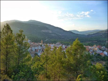 Un Paseo por La Crevá (Quebrada) de Cirat Un Paseo por La Crevá (Quebrada) de Cirat