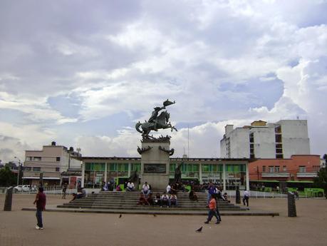 La Plaza Barrios