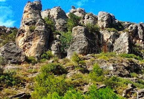 Navajas, entre la naturaleza, la leyenda y su arquitectura