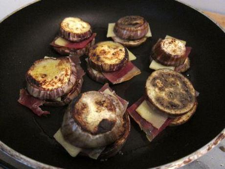 Montaditos de berenjena con jamón serrano y queso gruyere (#elasaltablogs) Montaditos-de-Berenjena-con-jamón-serrano-y-queso-gruyer-0