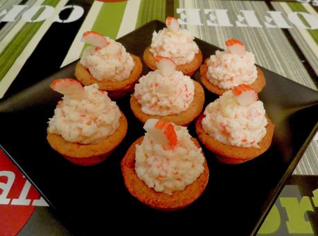 Mini tartaletas rellenas de surimi, coco y piña Mini tartaletas rellenas de surimi, coco y piña