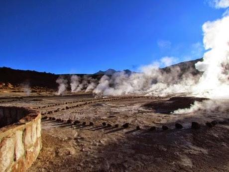 Géiseres de El Tatio Mallku. Atacama. Chile Géiseres de El Tatio Mallku. Atacama. Chile