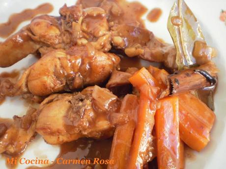 CONEJO EN SALSA DE CHOCOLATE CONEJO EN SALSA DE CHOCOLATE